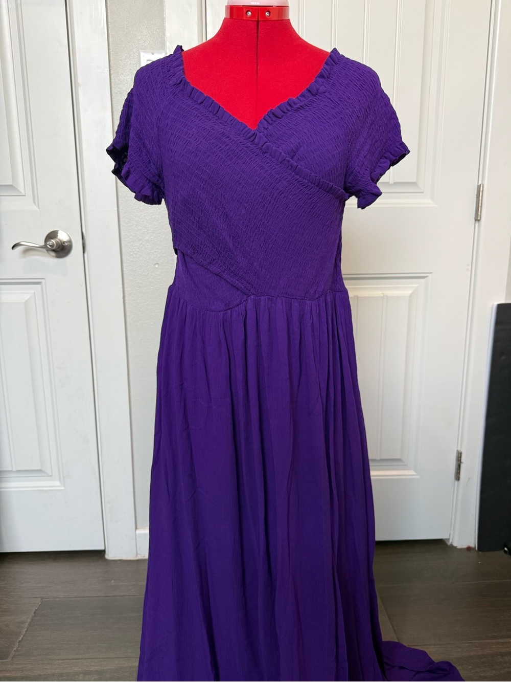 Vibrant Purple V Neck Dress Smocked Top Short Cap Sleeves Sz City Chic XS/ 14